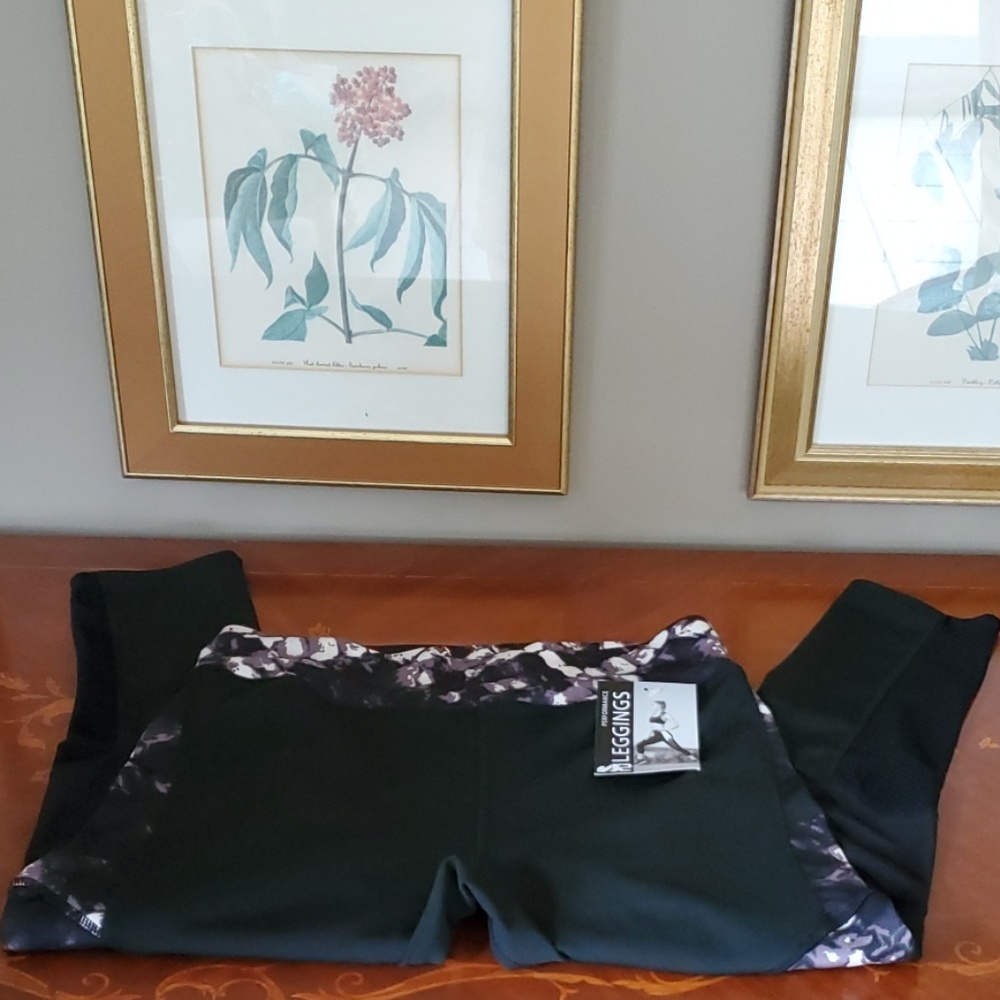 Performance Sportswear Leggings